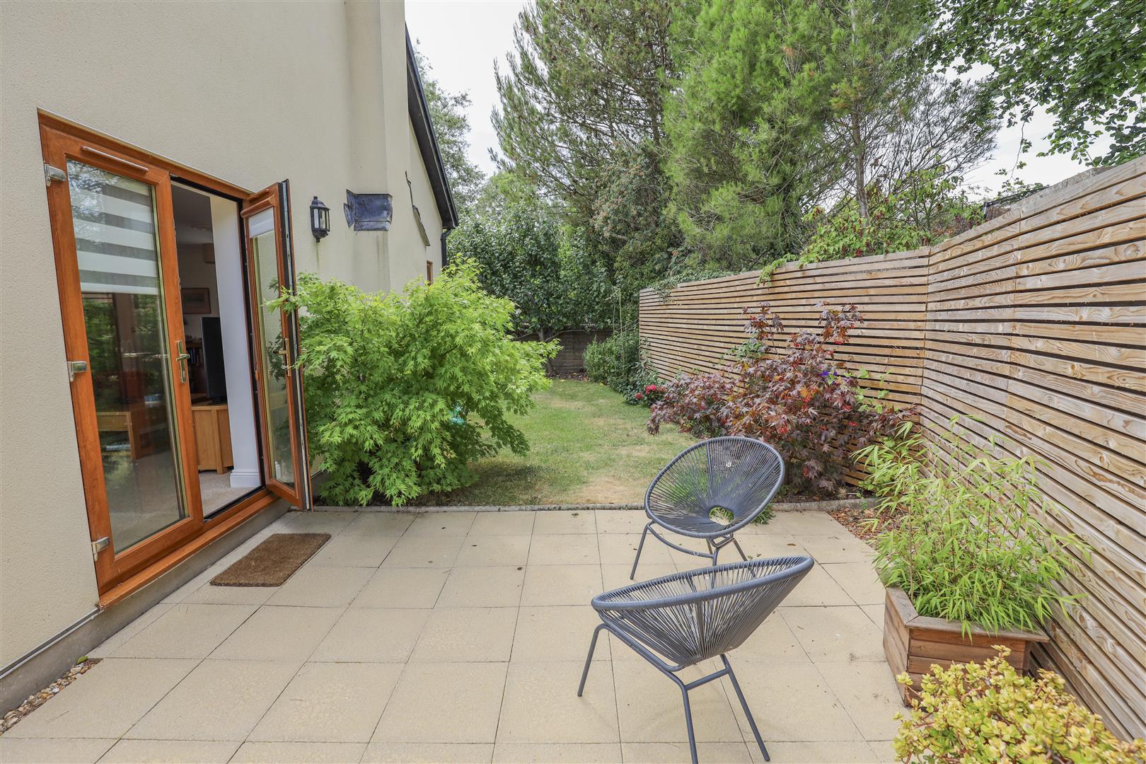 Primrose View, St. Quentins Close, Llanblethian, Cowbridge, Vale Of Glamorgan, CF71 7EZ